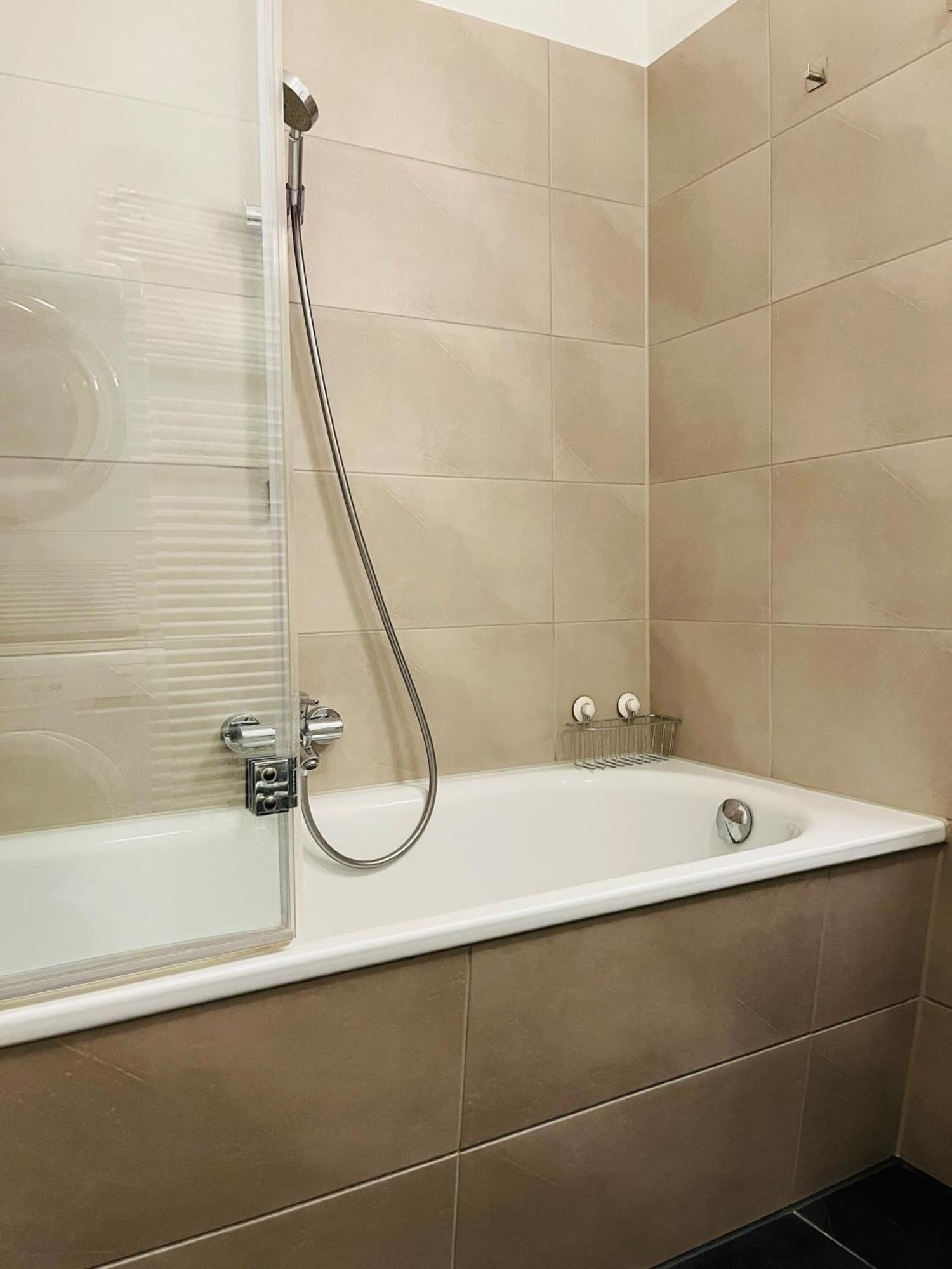 Modern Apartment In Mitte Berlin Extérieur photo